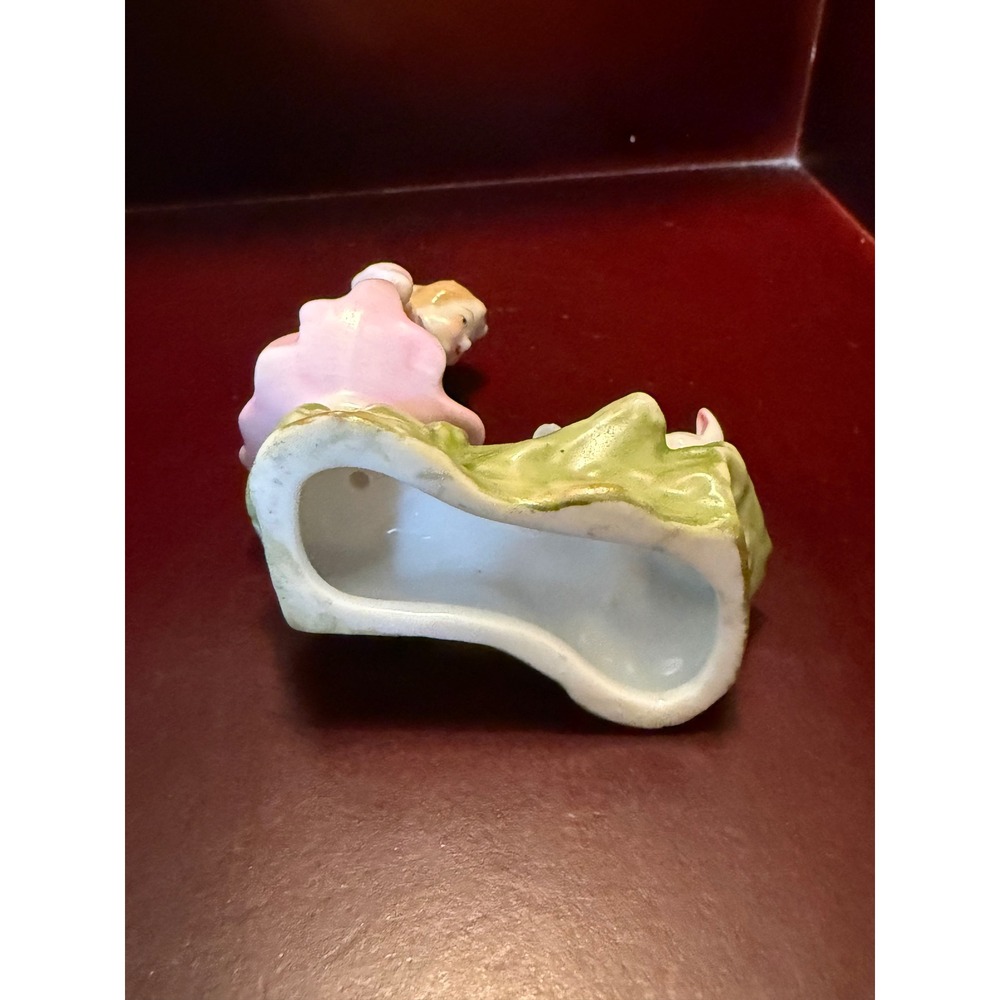 Vintage Porcelain Girl with Rabbit Hand Painted Ceramic Cottagecore Granny Style - Picture 4 of 16